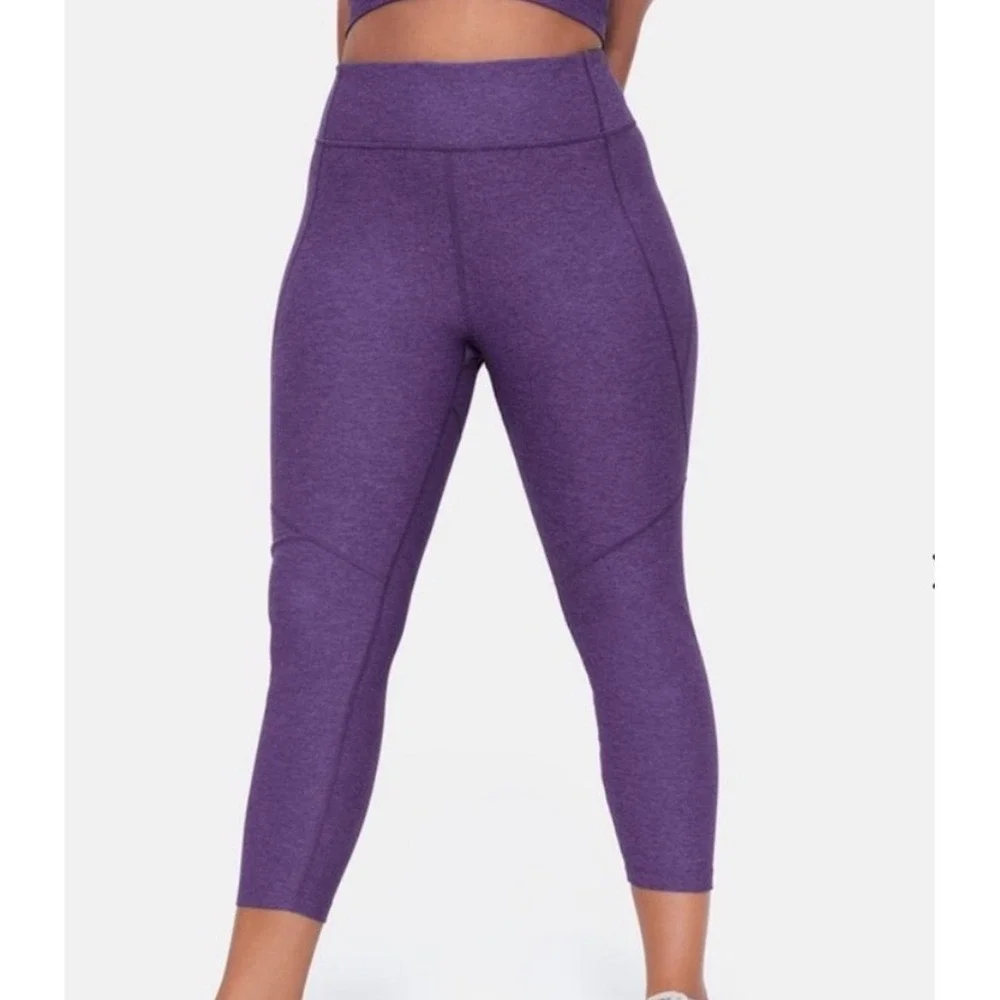 Outdoor Voices Cropped Legging BlackBerry‎ Purple XS EUC
